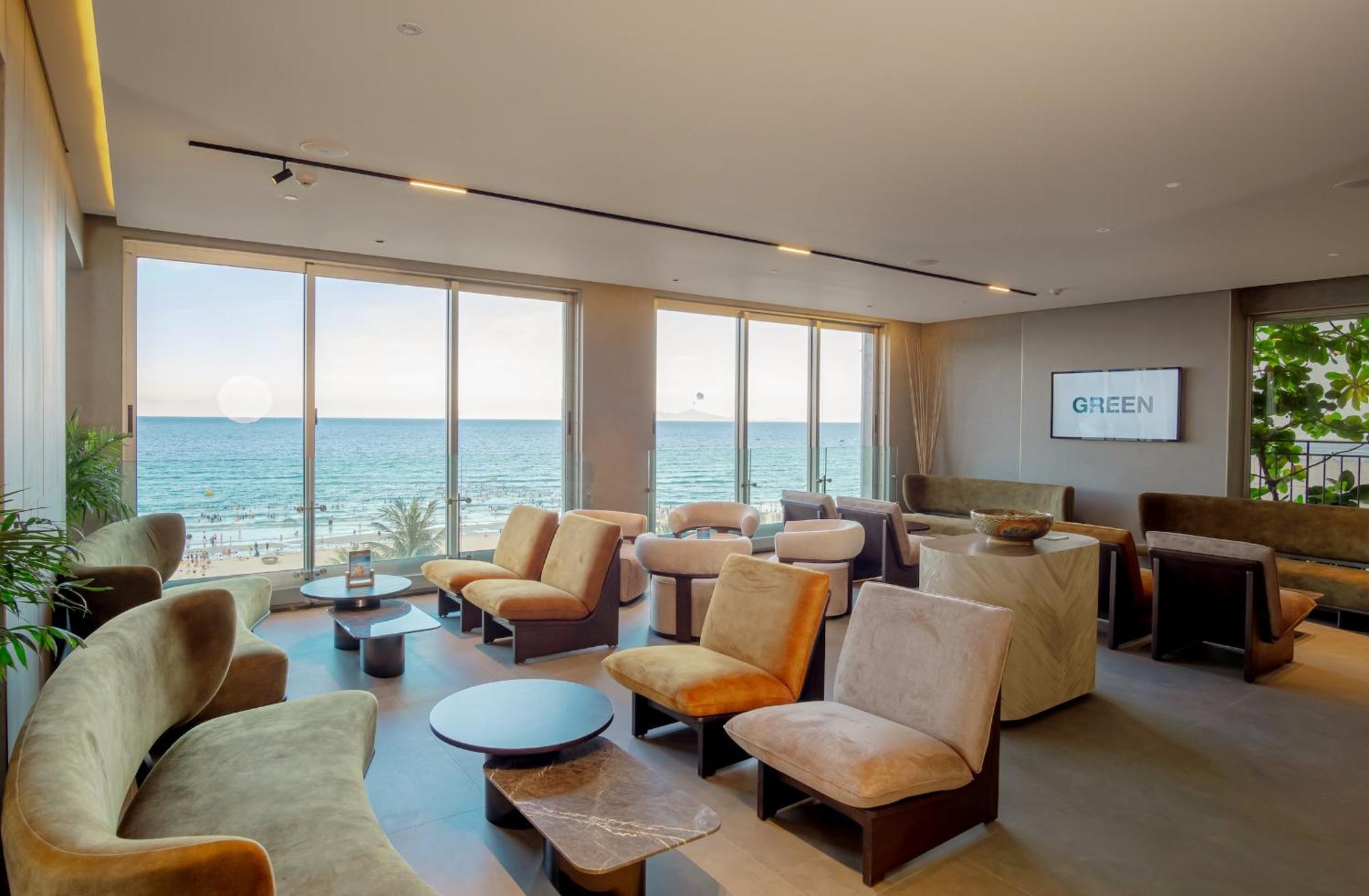 M Hotel Danang Exterior photo Club Lounge at Tel Aviv airport