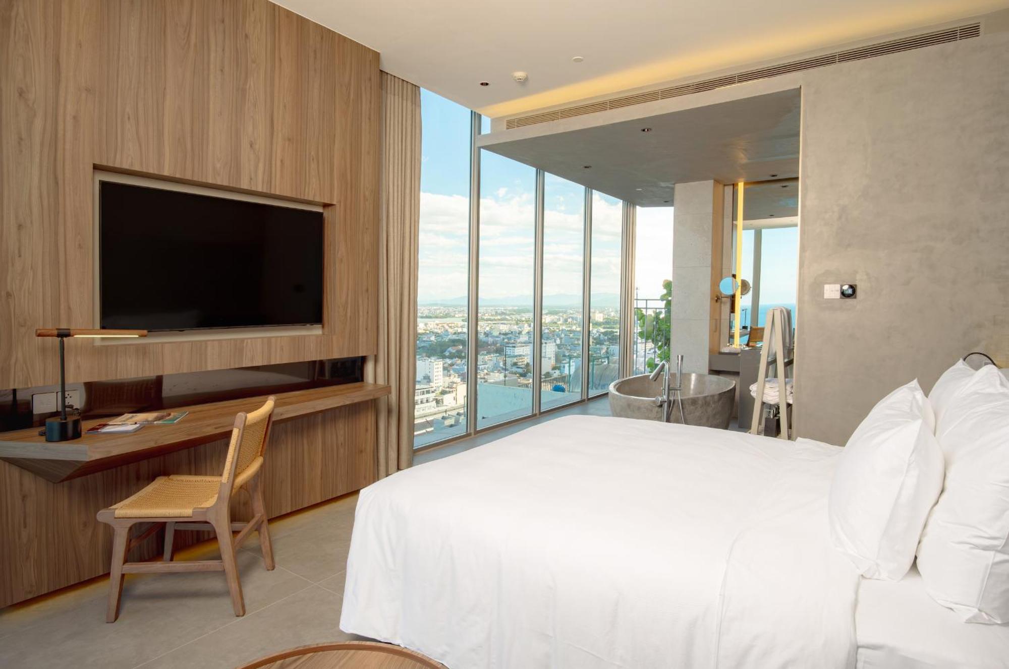 M Hotel Danang Exterior photo A bedroom at the hotel